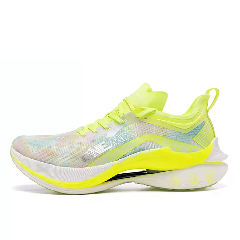 Chaussures trail ONEMIX – Plaque carbone, amorti, respirantes | Marathon & Running